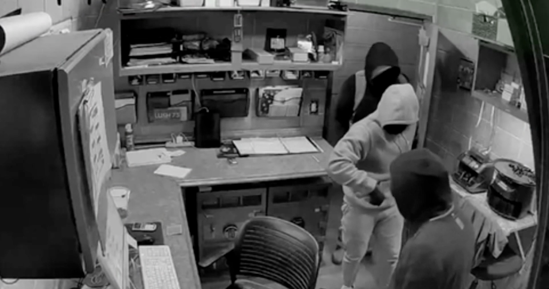 Thieves make off with safe in lightning-fast gay bar burglary