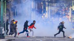 Anti-government demonstrators and police clash in Bolivia