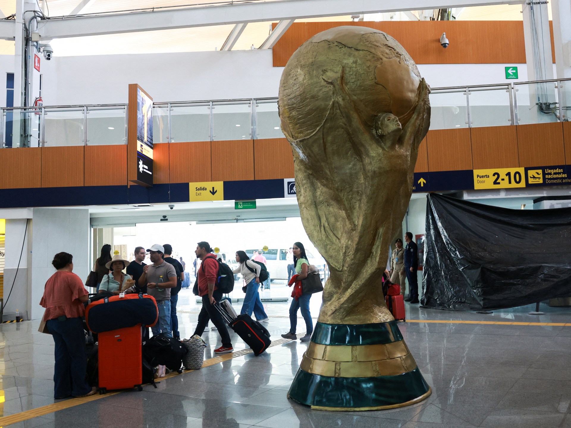 US to let DR Congo football team in for World Cup despite Ebola restrictions