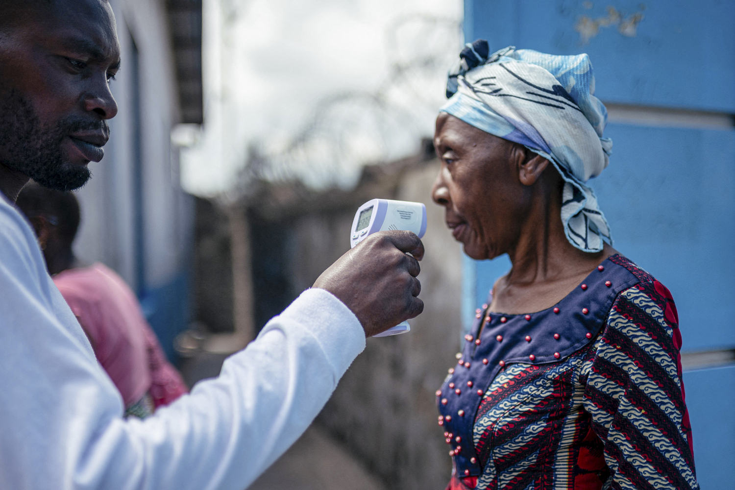 Ebola vaccine for Bundibugyo strain could take months before human trials