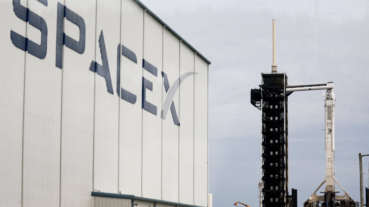 Elon Musk’s SpaceX IPO plans reveal blockbuster spending on rockets and AI