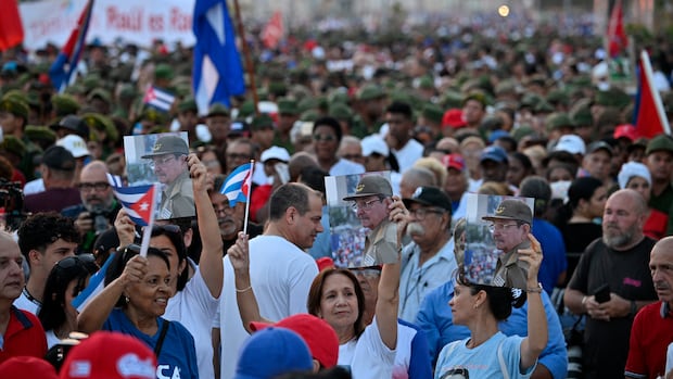 Thousands protest Raúl Castro indictment outside U.S. Embassy in Havana