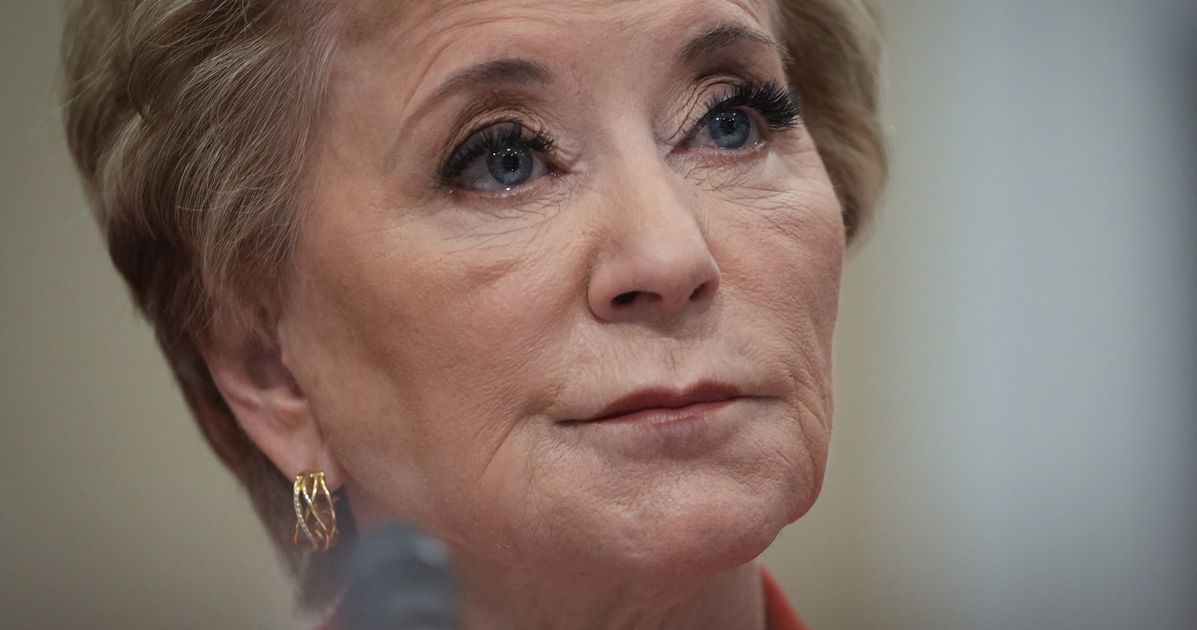 Linda McMahon loses bid to force victims of alleged sexual abuse to publicly identify themselves