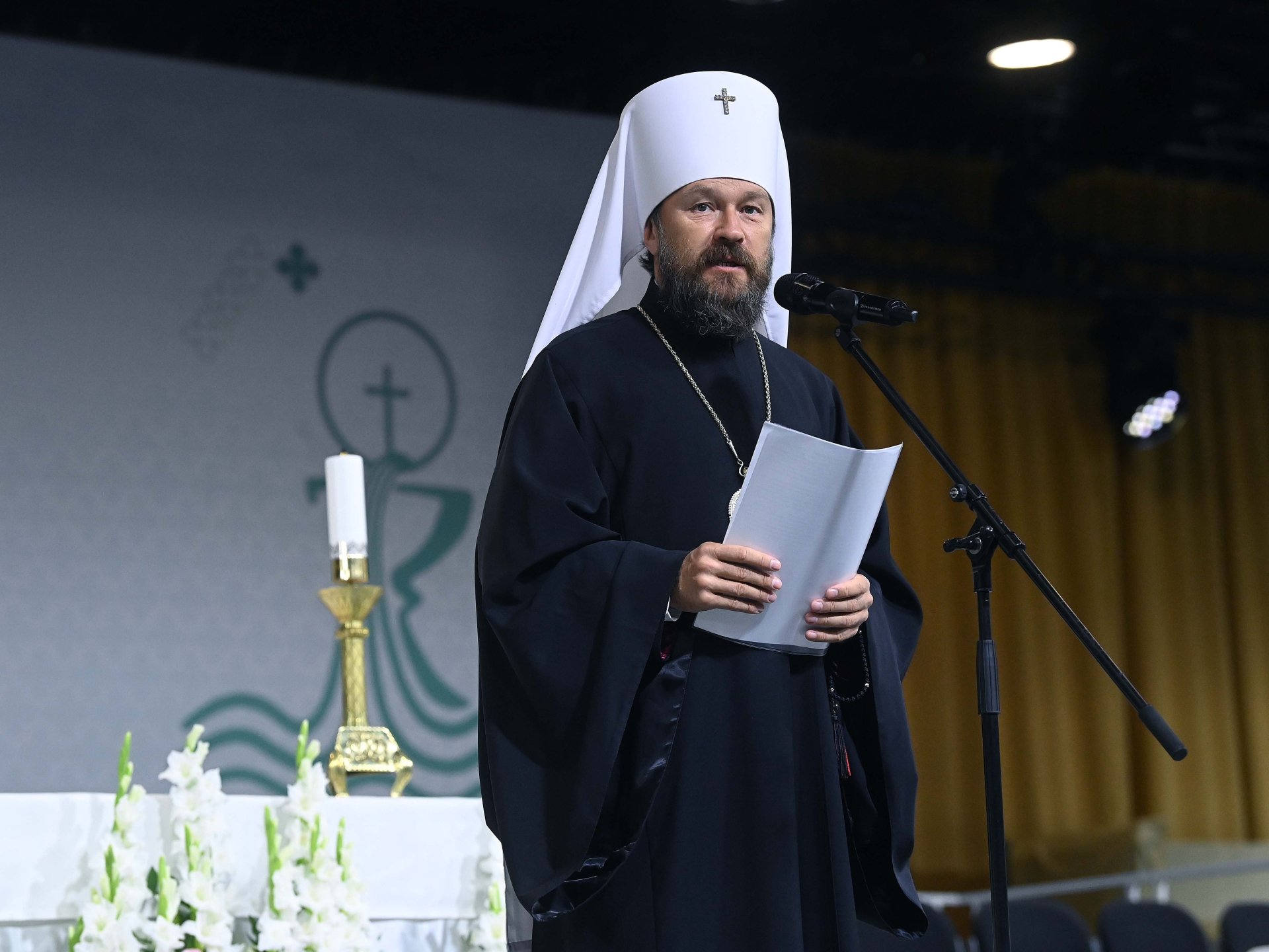 Czech police detain Russian priest over ‘white substance’ find
