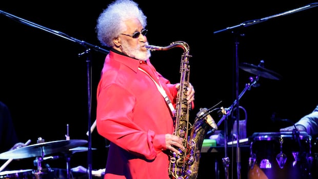 Jazz great Sonny Rollins dead at 95