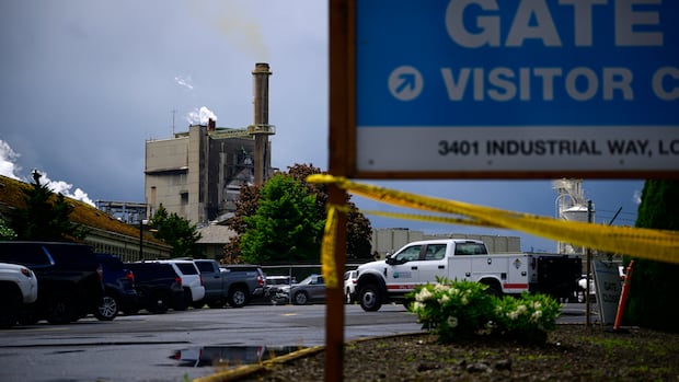 1 dead, 9 others missing and feared dead in Washington state chemical tank implosion