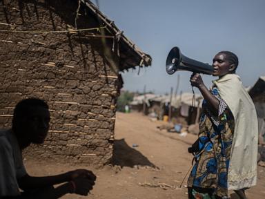 In Congo displacement camp, fighting Ebola with sand, oatmeal and one thermometer but no water