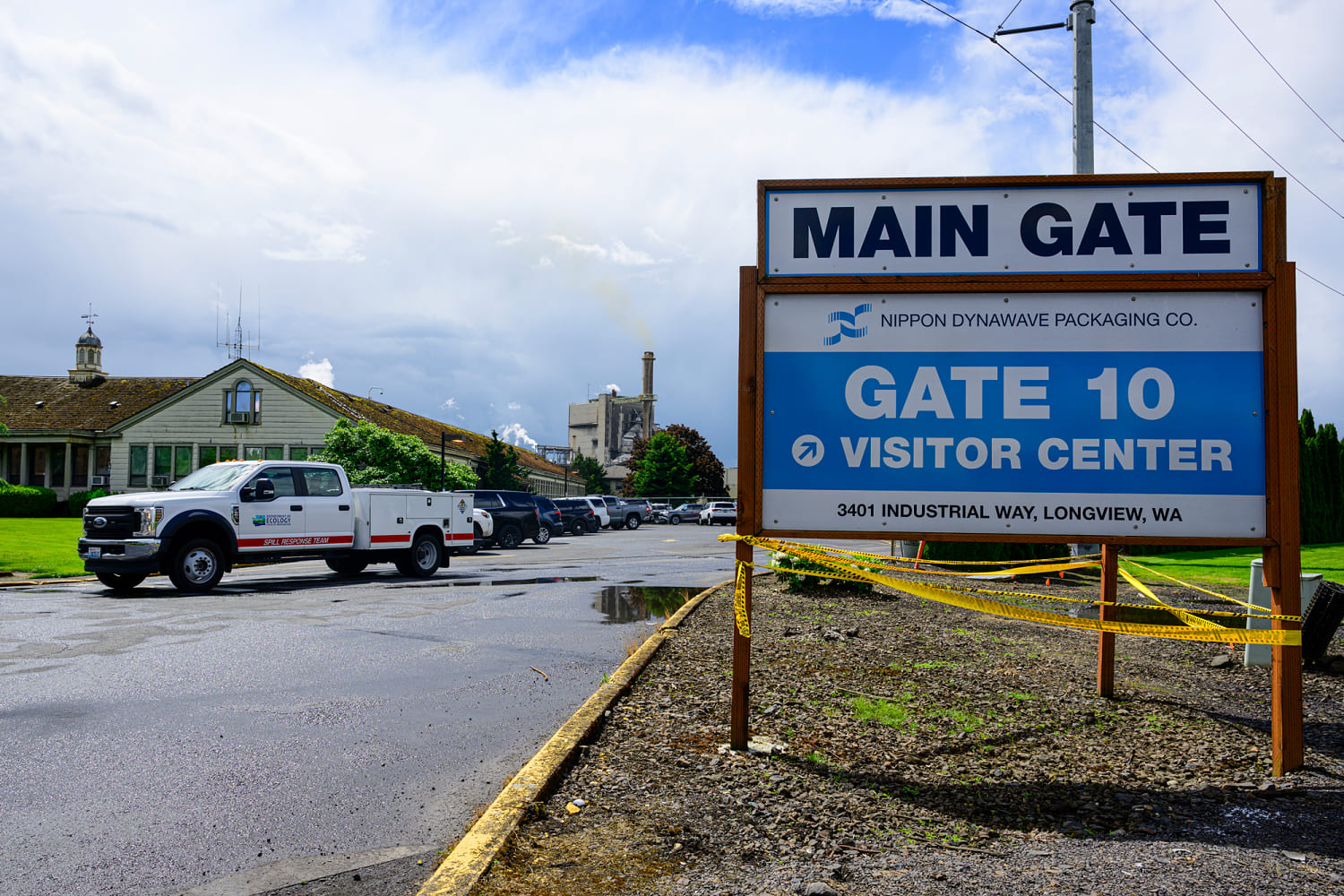 6 bodies recovered from Washington paper mill as effort to dilute contaminated water is underway