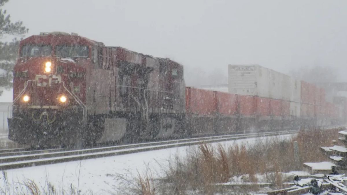 Did Canada deny $573B railroad bailout request from Trump? Don’t go off the rails