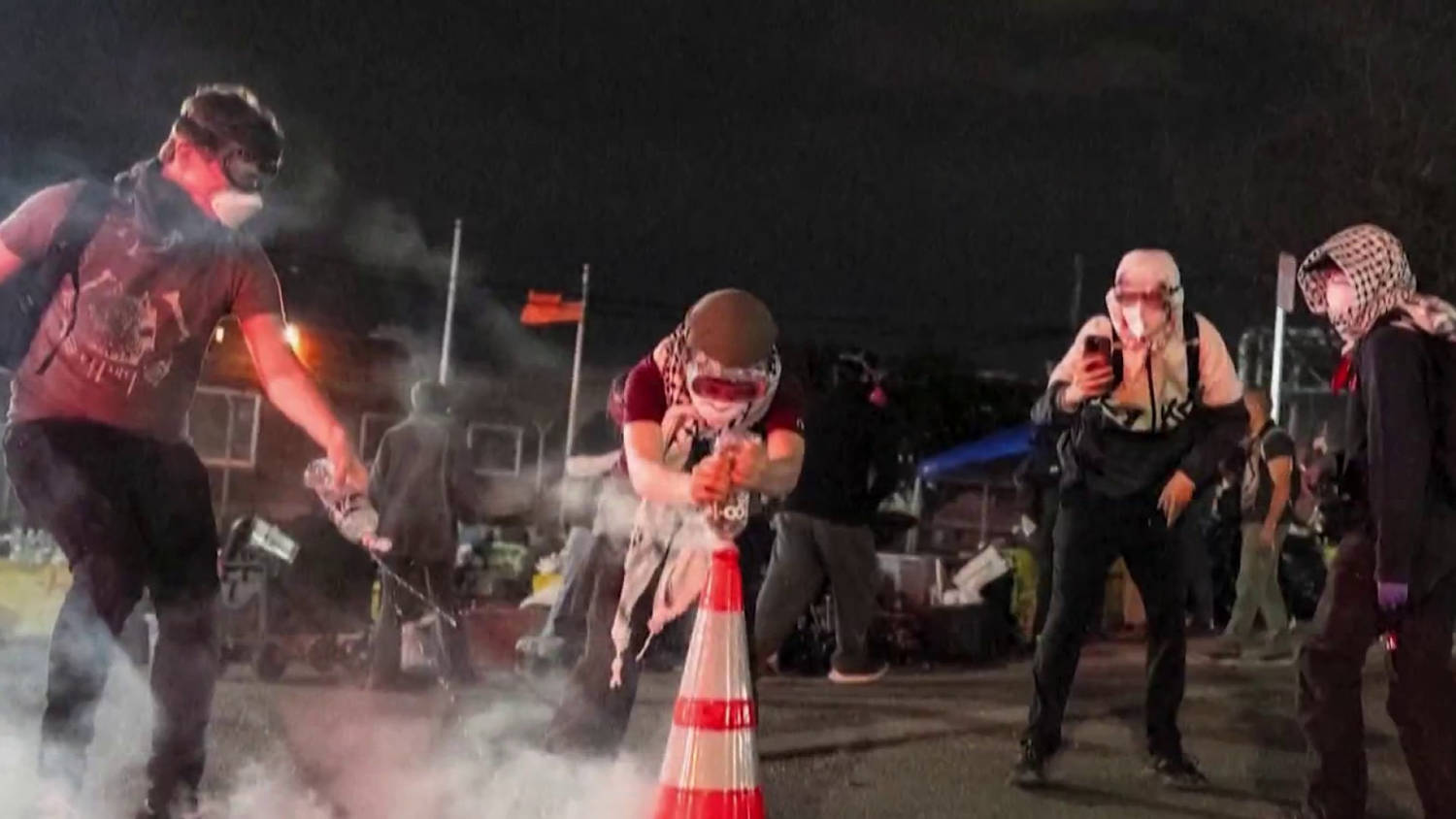 Dueling protests face off at New Jersey ICE detention center over detainee conditions