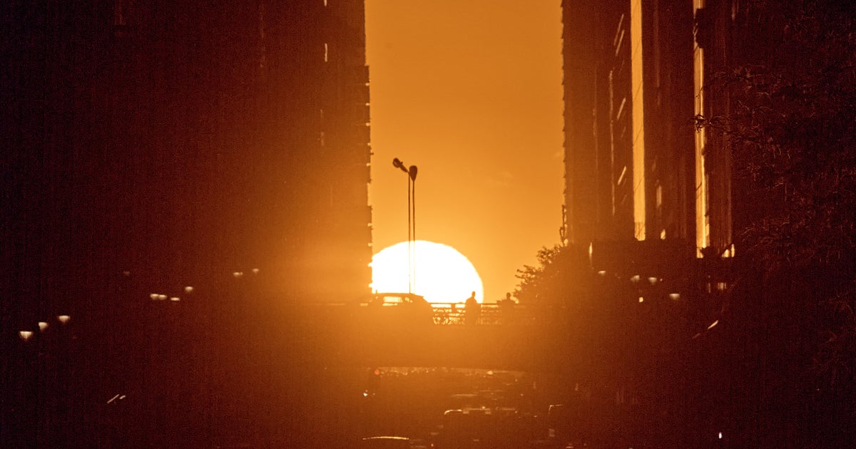 Manhattanhenge, NYC’s Sunset Spectacle, Lights Up Big Apple Skies