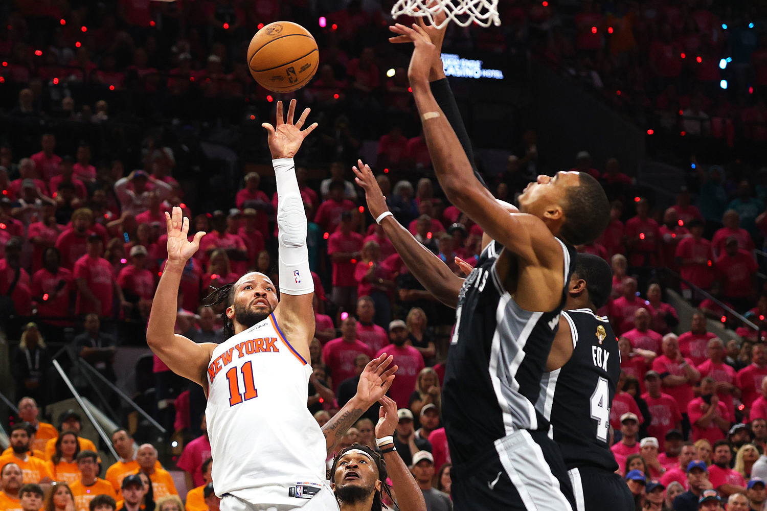 From The Sports Desk: Jalen Brunson, ‘Captain Clutch,’ ices Game 1 for Knicks