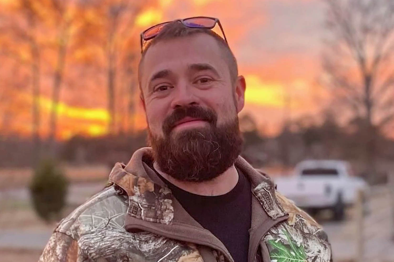 Judge drops murder charge against Arkansas sheriff candidate who killed a man