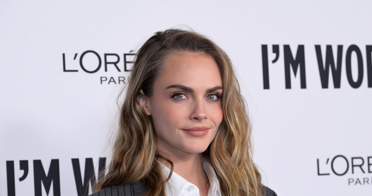 Cara Delevingne says she’s a “proud lesbian” after rejecting labels in the past