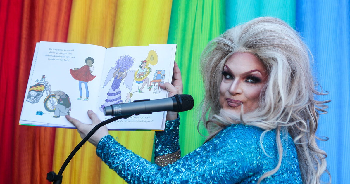 A far-right group planned a protest over a small city’s drag story hours. Only 9 people showed up.