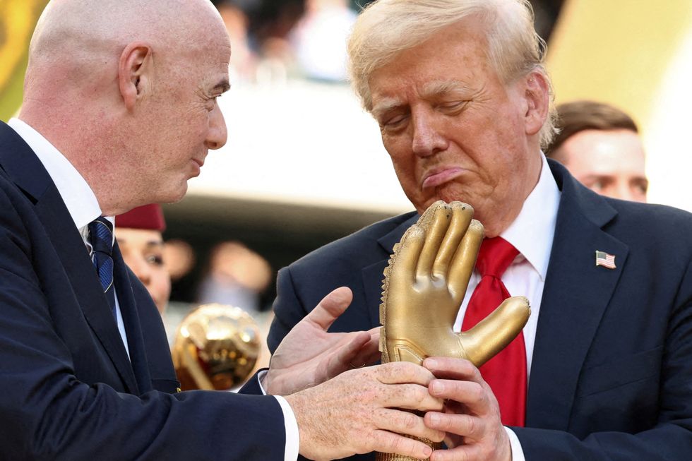 Potential reason behind Trump’s ‘strange insistence’ on Iran deal timing stuns onlookers