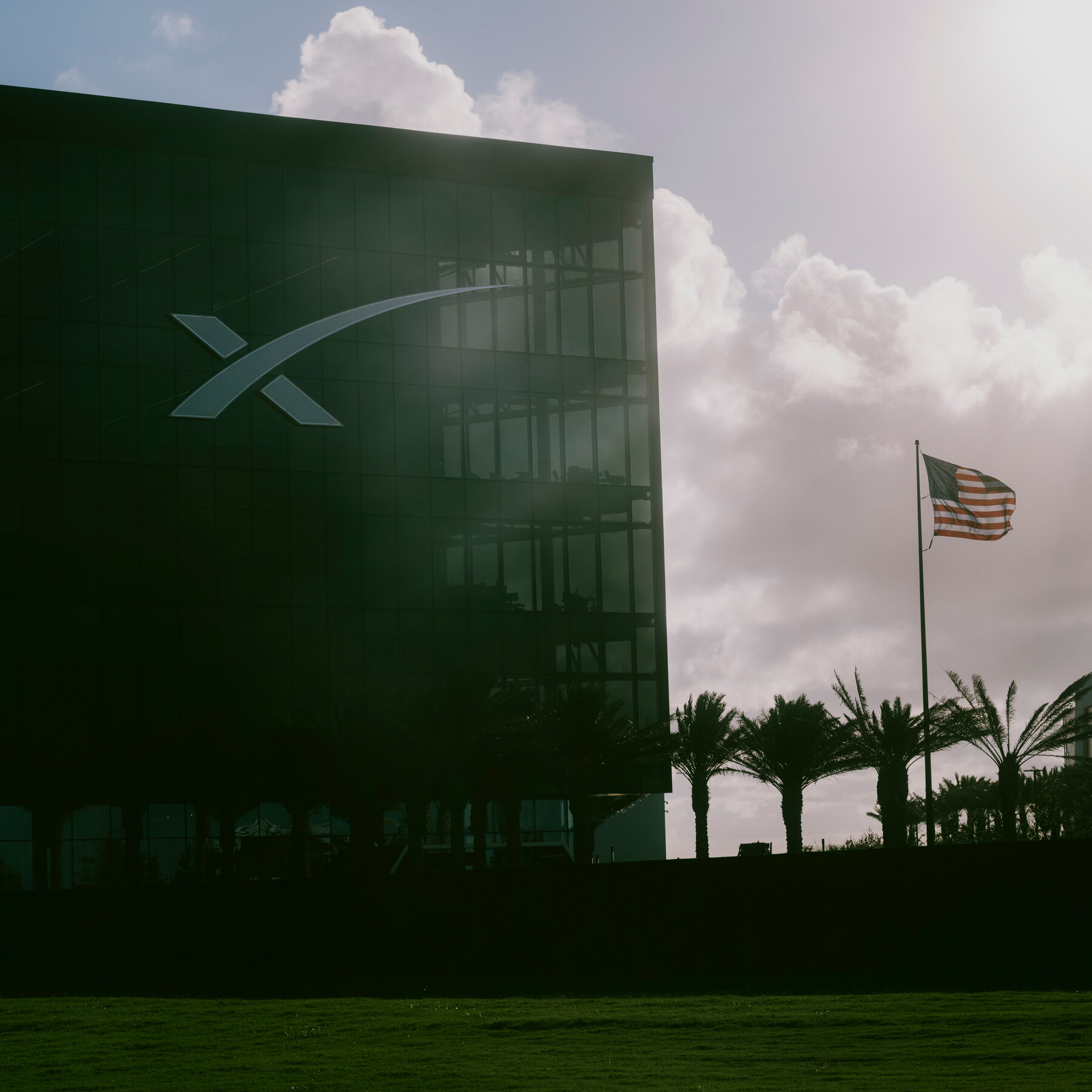 Riding High After I.P.O., SpaceX to Buy A.I. Start-Up for $60 Billion