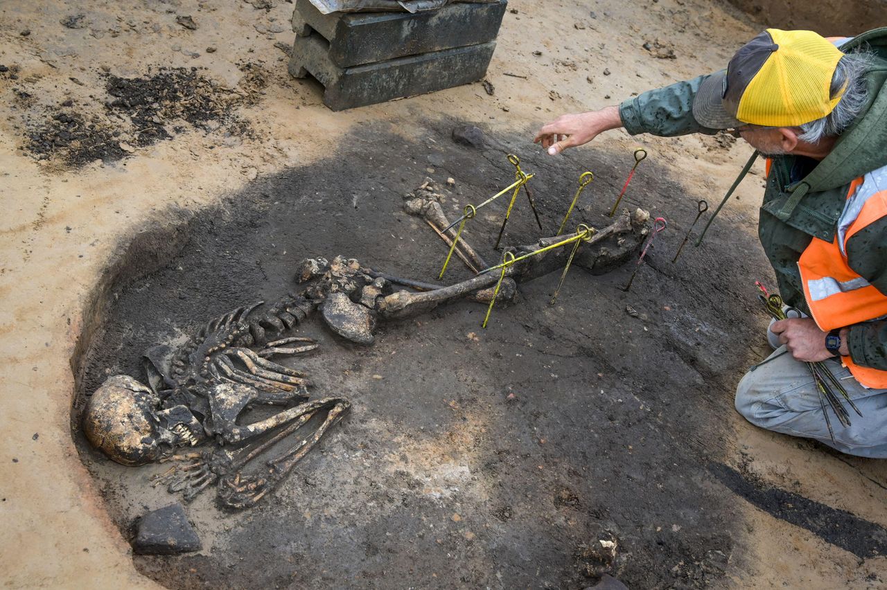 5,000-year-old burial of man with battered skull found in kiln in Germany — and he may have been a human sacrifice