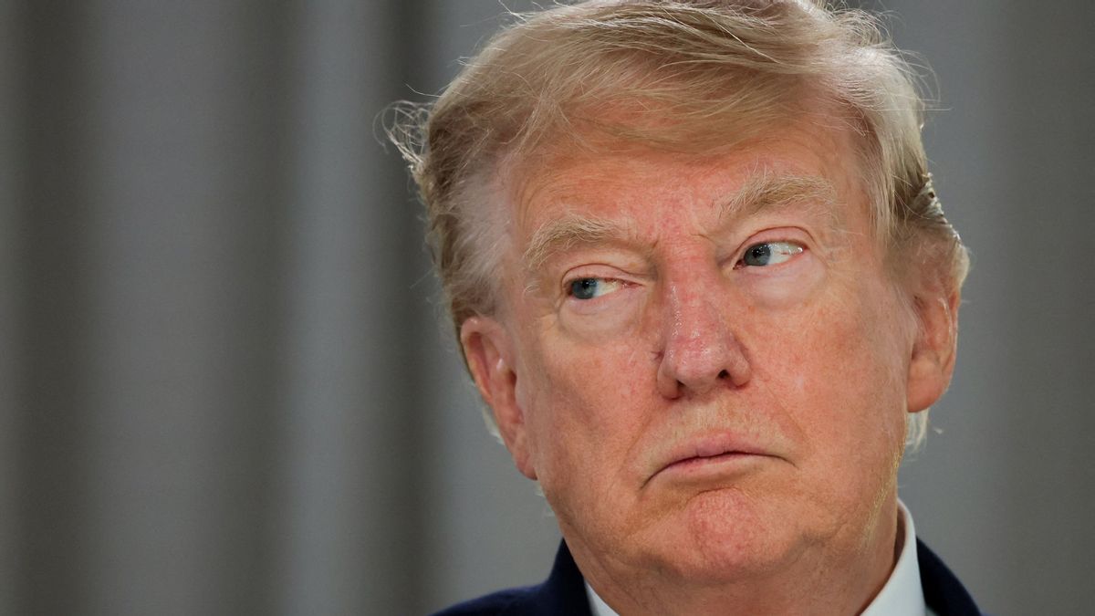 Will Trump administration give Iran $300B in deal to end war? There’s no proof