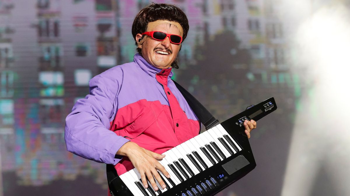 Watch out for mislabeled footage of Brazil helicopter crash that killed singer Oliver Tree