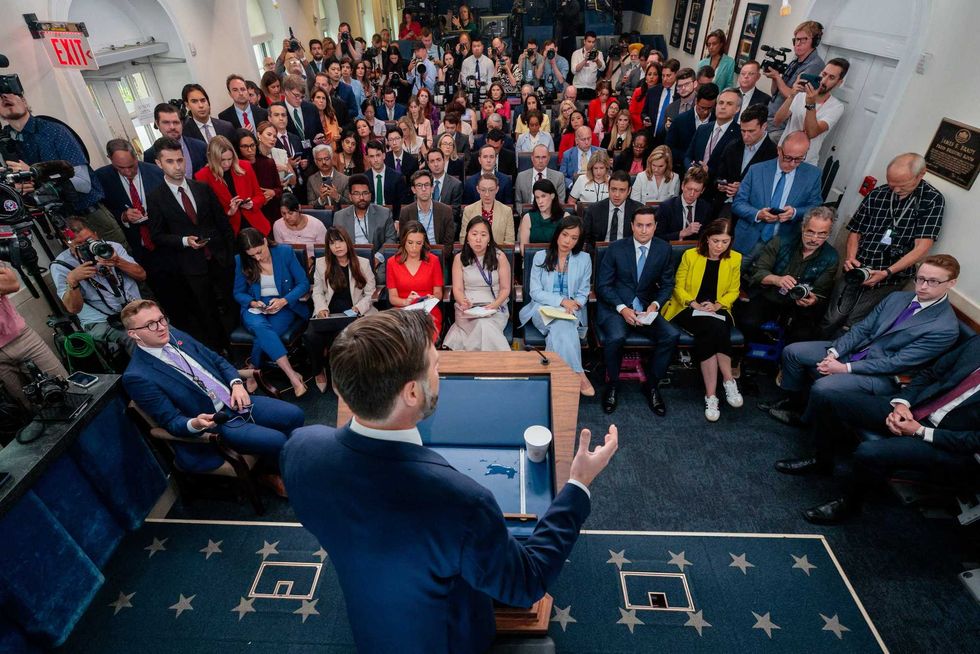 ‘Biggest leaker’ in the Trump White House singled out by ex-CNN anchor