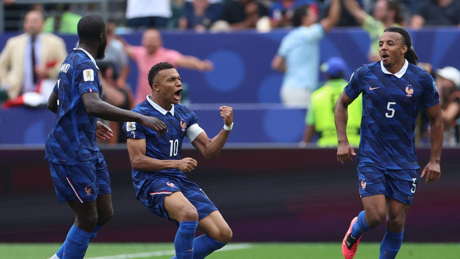 ¡Imparable! Mbappé firma un golazo para abrir el marcador ante Irak