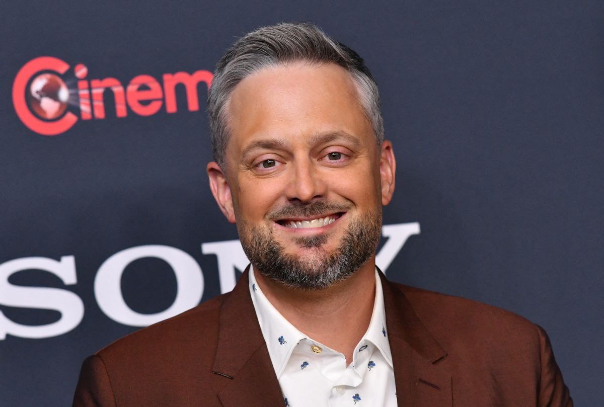 Comedian Nate Bargatze’s photos with Trump allies fuel claims about his political views