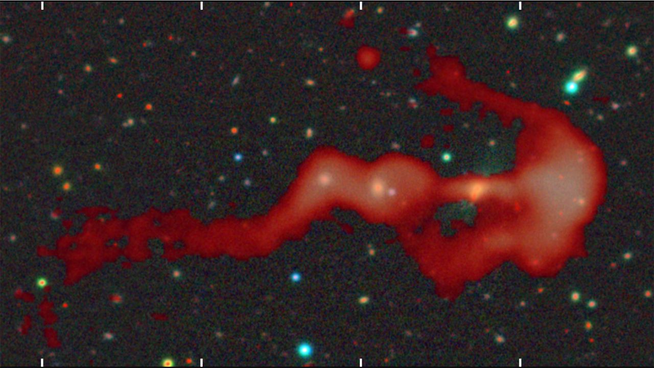 Bullseye! Enormous ‘bow and arrow’ galaxy is unlike anything radio astronomers have ever seen — Space photo of the week