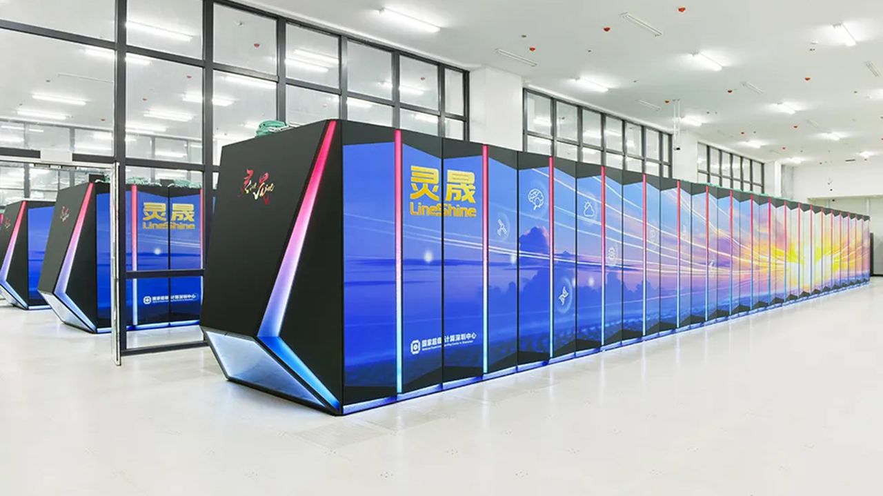 Chinese supercomputer leapfrogs best US machines to be ranked world’s fastest