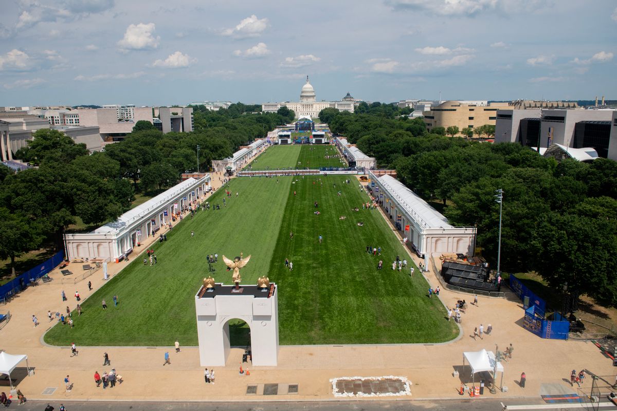 Is this a real image of sparse crowds at Trump’s ‘Great American State Fair’?