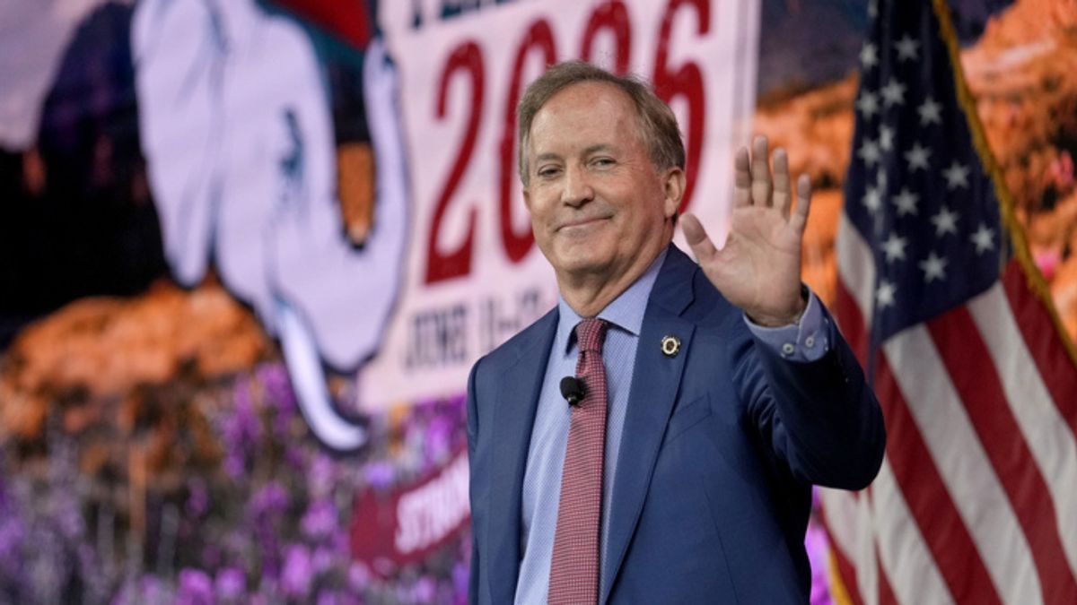 Was Ken Paxton caught on video traveling to Iceland with alleged ‘mistress’? What we know