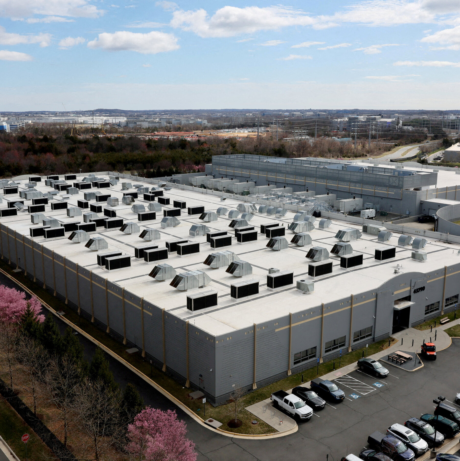 To Reduce Electrical Grid Strain Amid Heat Wave, Data Centers Are Ordered to Use Backup Power