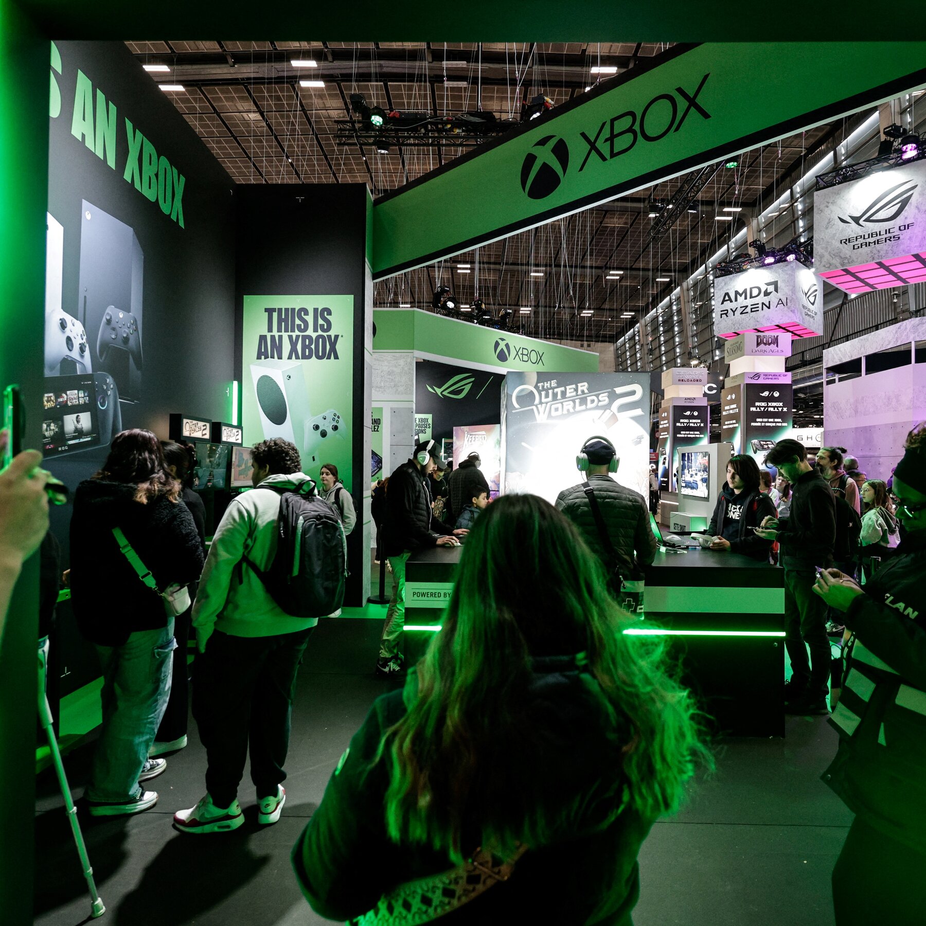 Microsoft Lays Off Thousands of Xbox Employees, Closes Game Studios