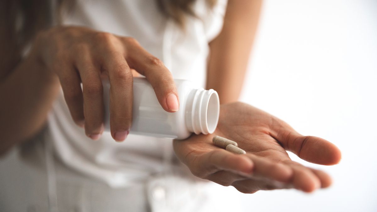 9 claims about supplements we’ve examined