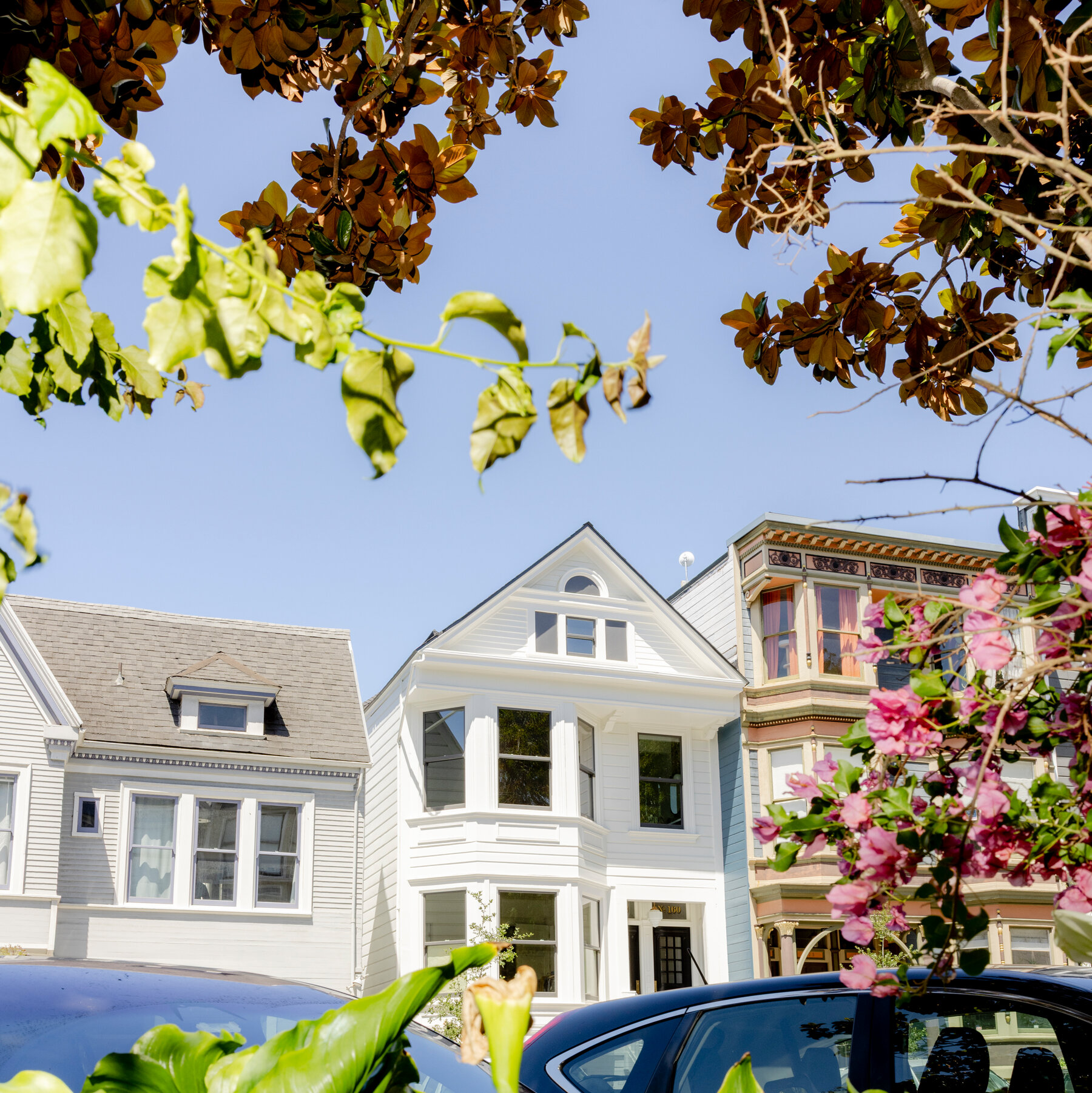 In San Francisco, Some Home Sellers Now Ask for OpenAI or Anthropic Stock