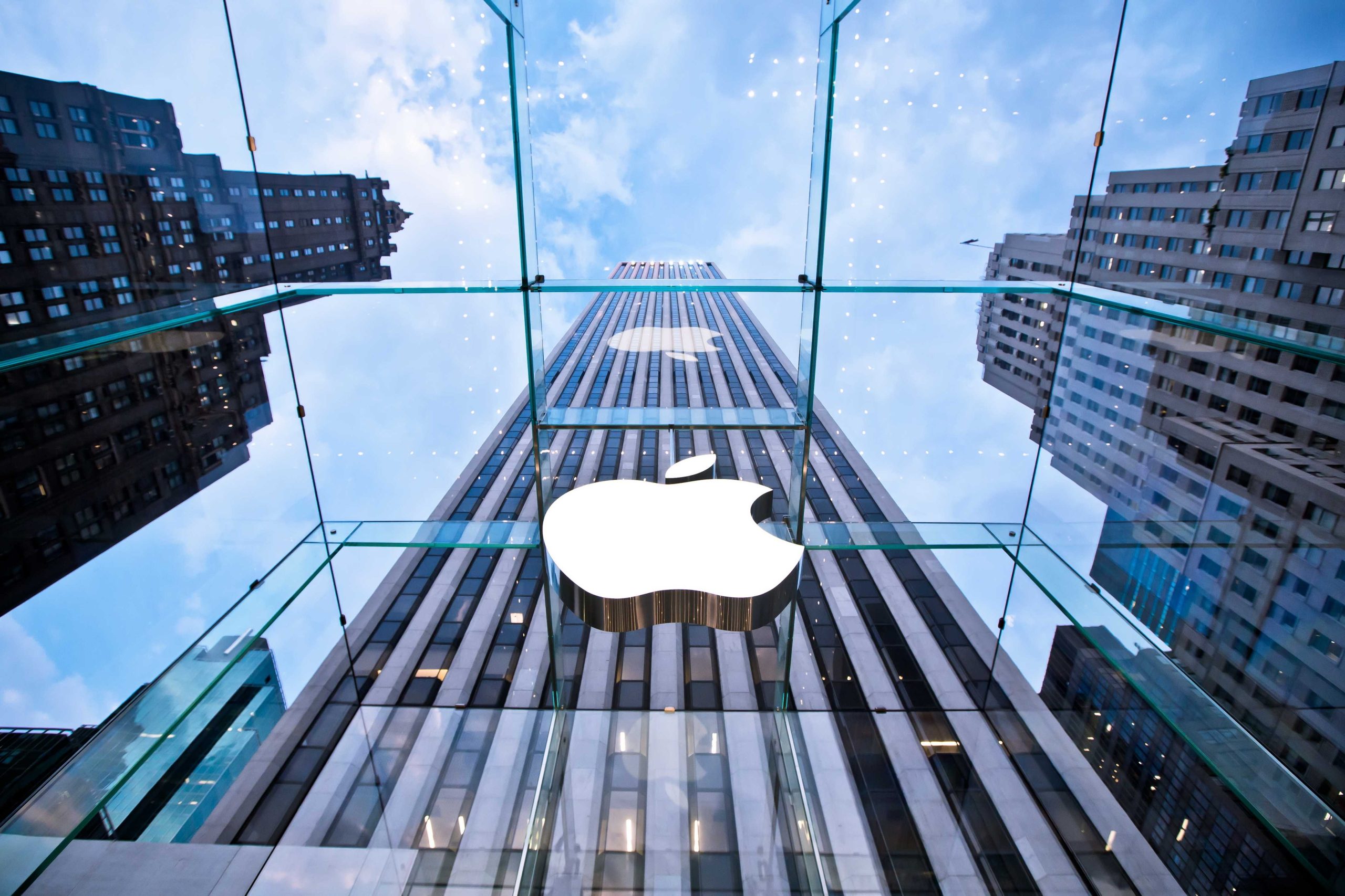 Apple will buy more US-made components from Broadcom