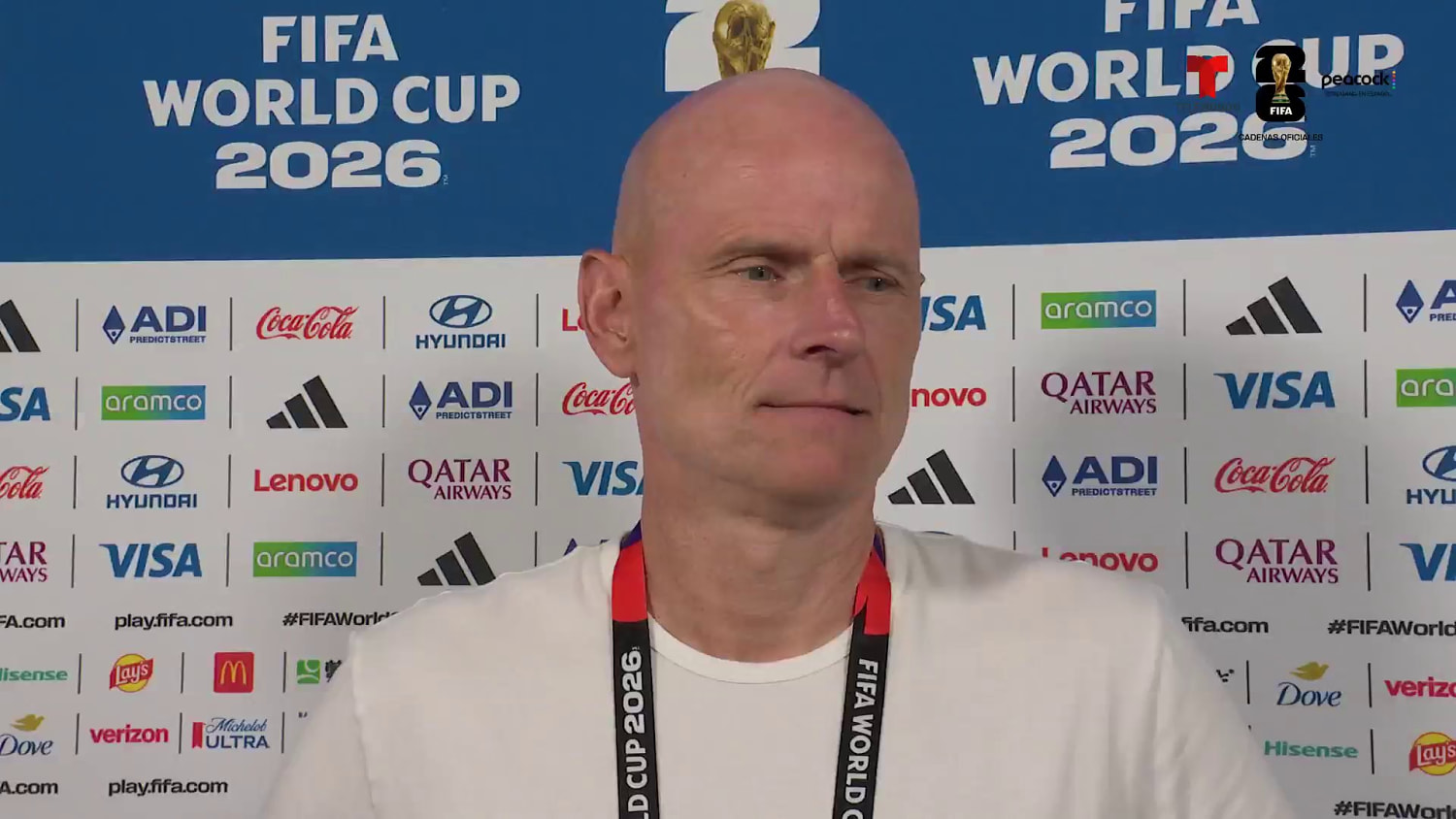 Stale Solbakken explica los cambios en la alineación de Noruega