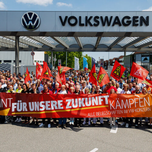Volkswagen Group tells its board how to fix it, unions disagree