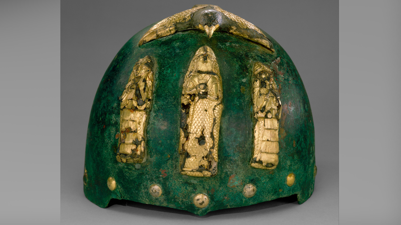 Elamite helmet with divine figures: A warrior king’s 3,500-year-old bronze armor depicting a raptor and gold-plated gods
