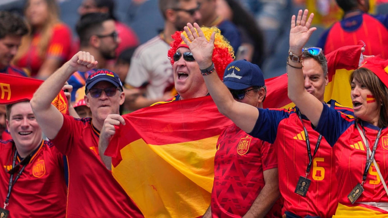 España pone el primero y la hinchada hace vibrar todo Texas con el gol de Oyarzabal