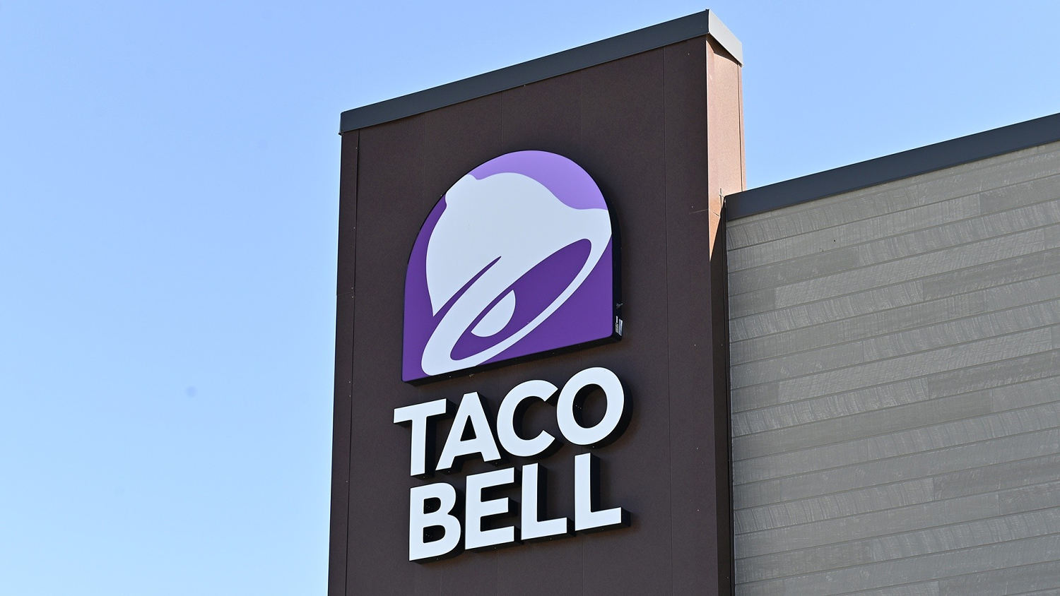Taylor Farms Lettuce at Taco Bell Linked to Stomach Bug Outbreak