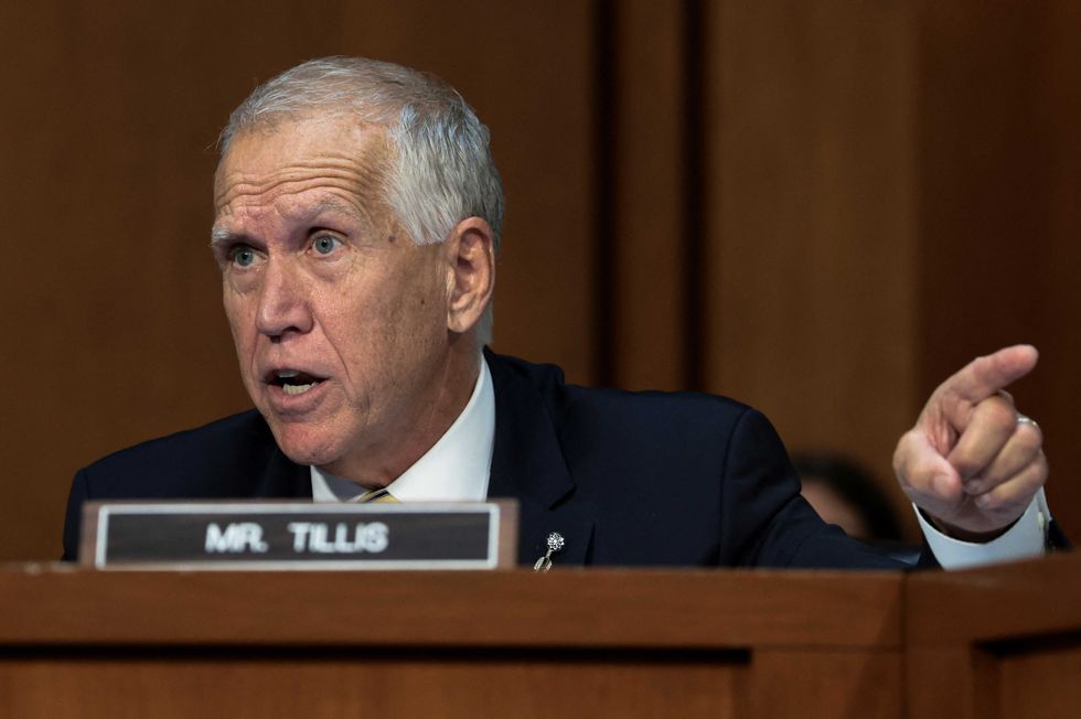 GOP senator hammered for apparent kowtow to Trump: ‘Spine as resolute as Gumby’