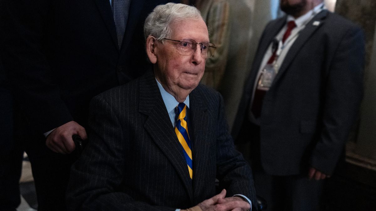 Is Mitch McConnell ‘brain-dead’? Rumor spread amid growing health speculation