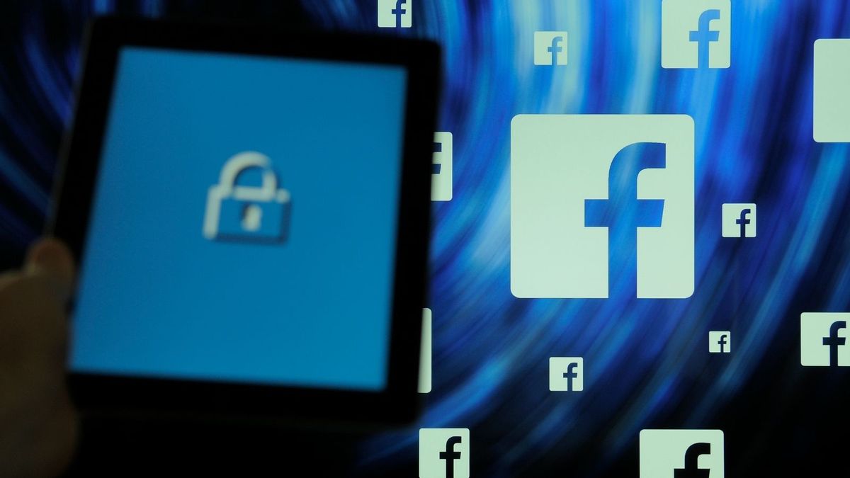 Meta ‘unusual activity’ scam targets Facebook users with supposed PDF attachment
