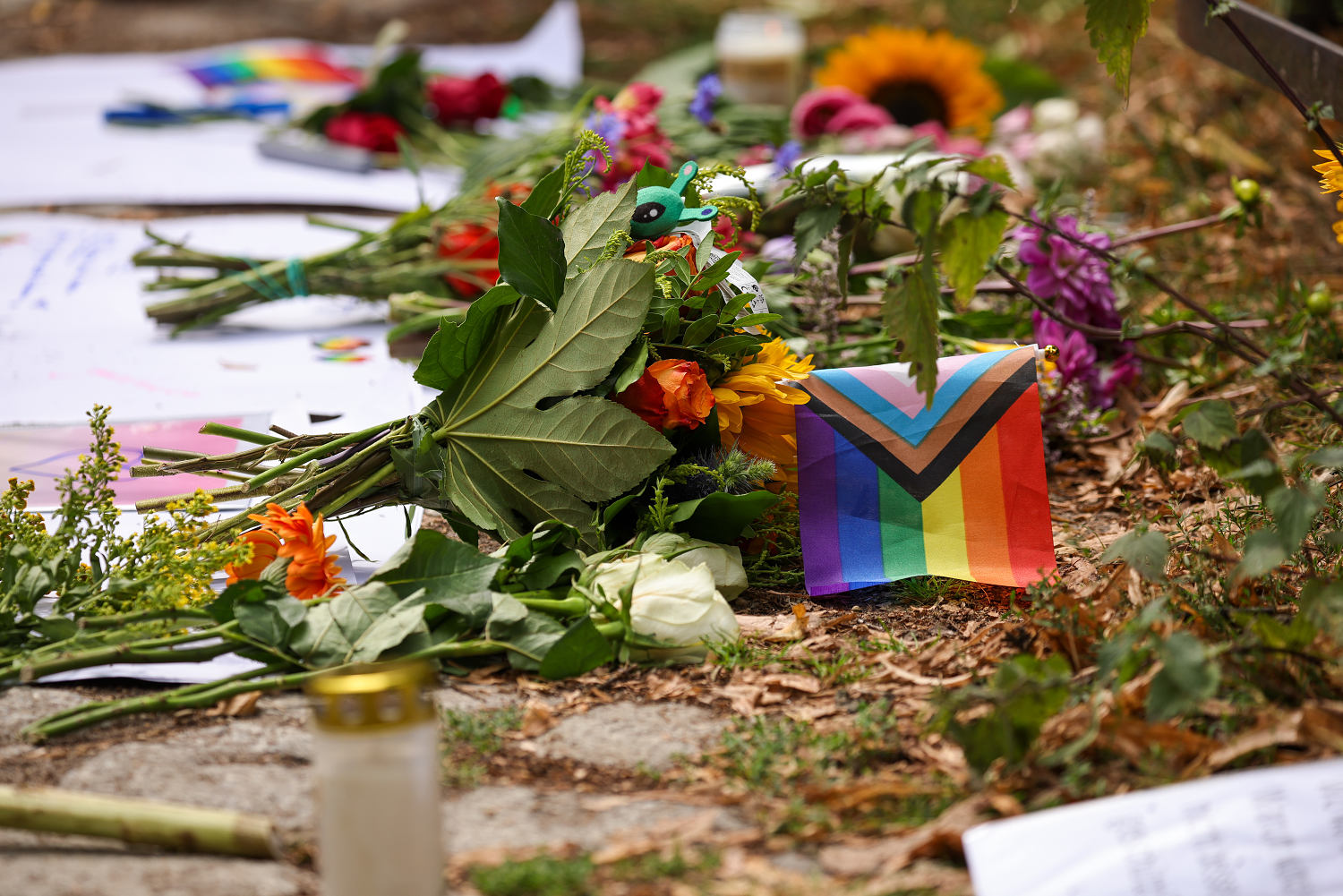 Manhunt underway for suspect with ‘Islamist’ ties after deadly Berlin Pride attack