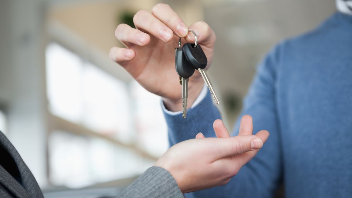 Does law make lending someone your car a federal offense starting in November?