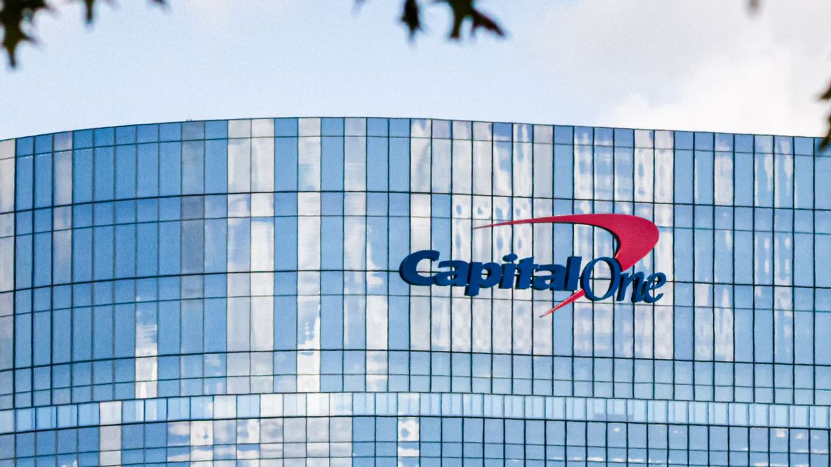 Capital One closed hundreds of Trump bank accounts for ‘anti-money laundering reasons,’ lawsuit says