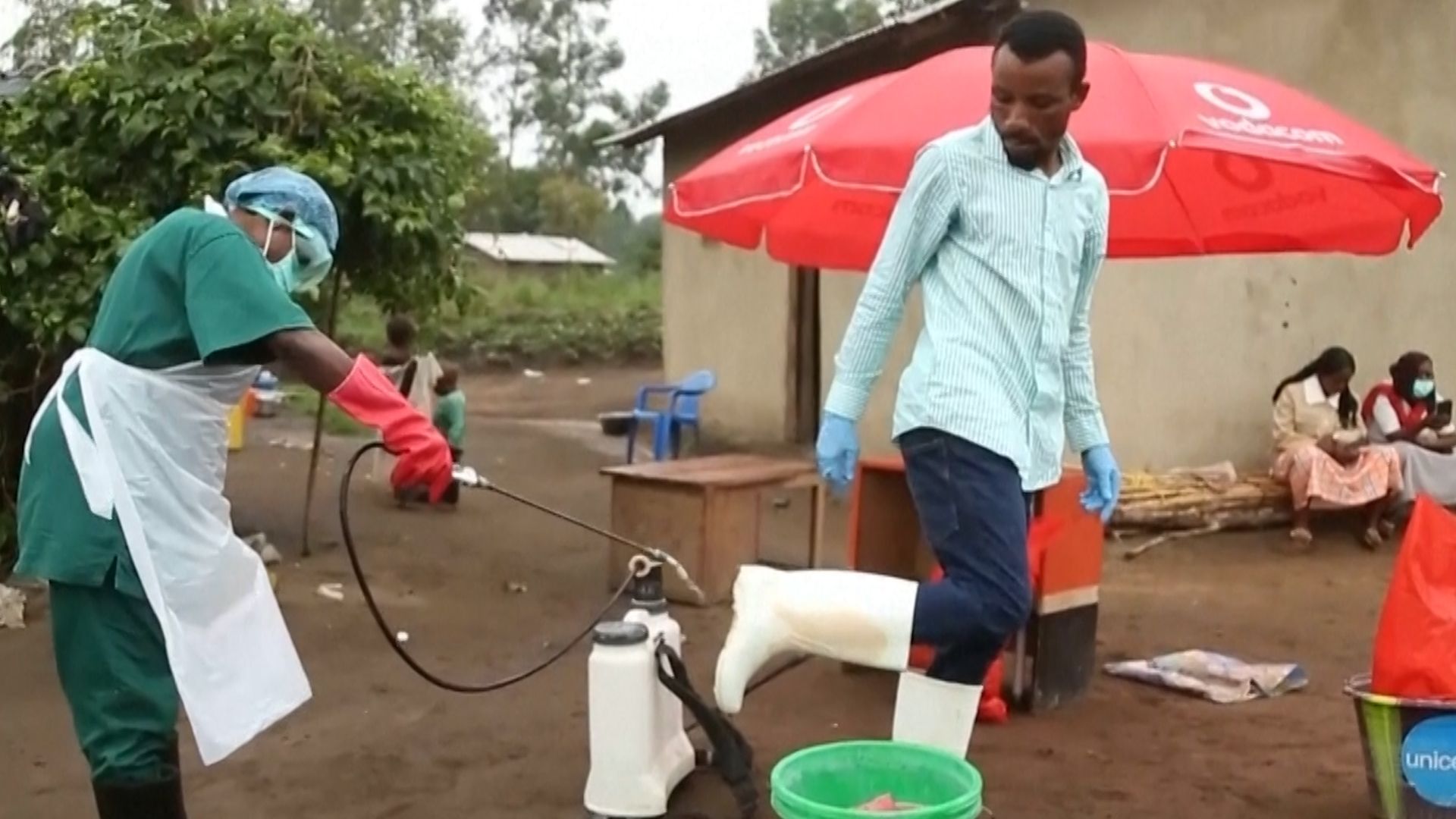 Ebola outbreak accelerates as healthcare workers strike over pay