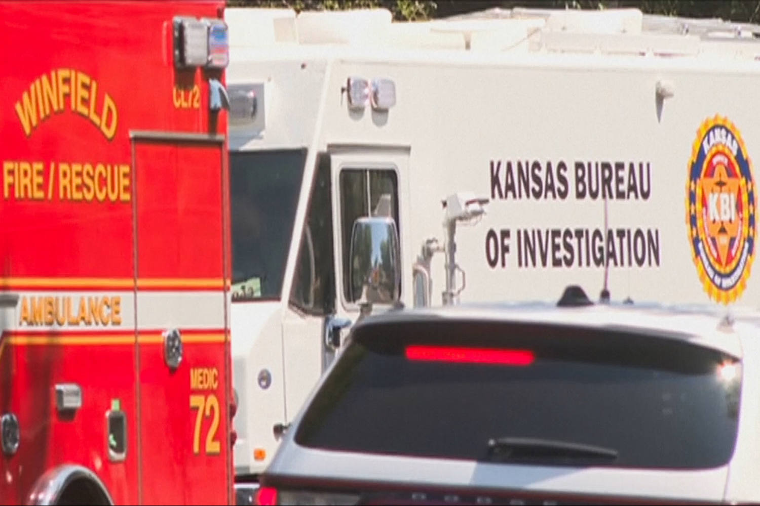 Kansas father kills 4 children and wife before turning gun on himself, authorities say