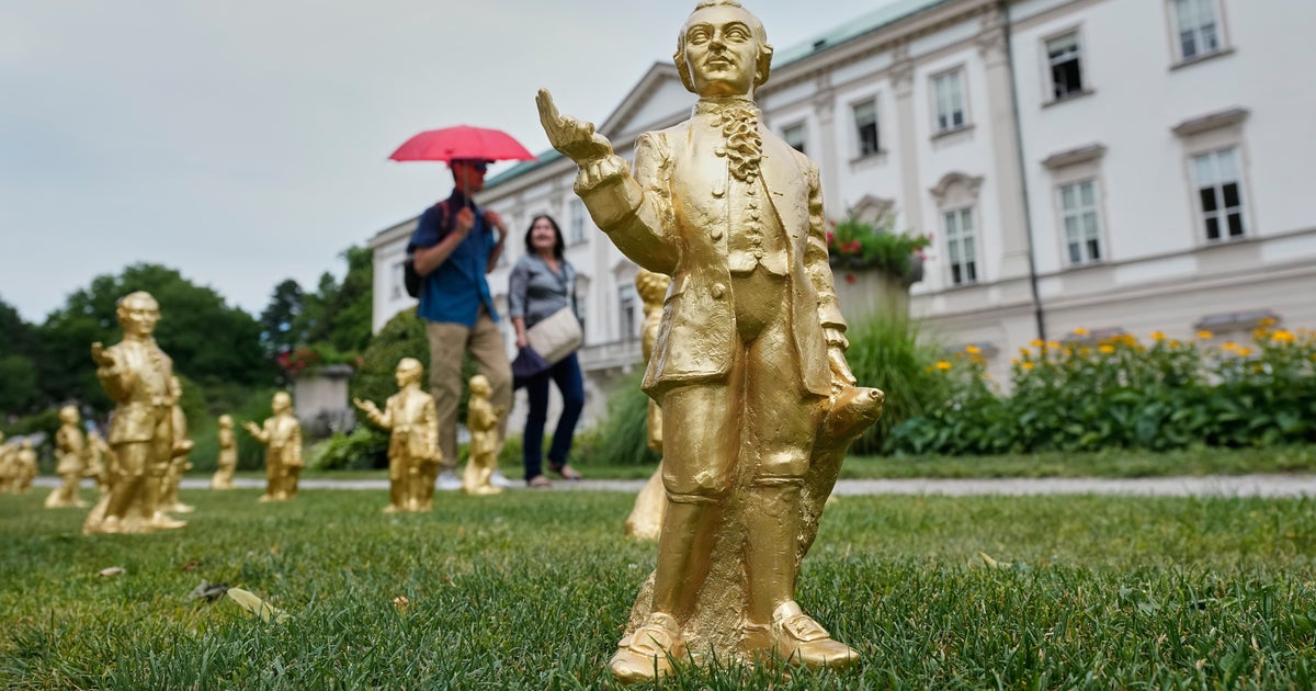 Thieves In Salzburg Steal 210 Mini-Mozarts, Putting Sour Note On Anniversary Tribute